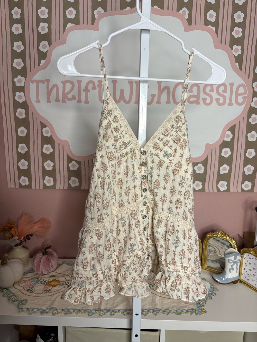 POL Blossom button tank Floral Cream Ruffle Cami Top